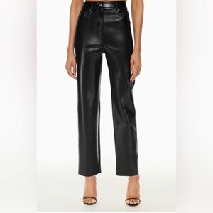 Wilfred Aritzia The Melina Short High Rise Straight Black Faux Leather Size 0